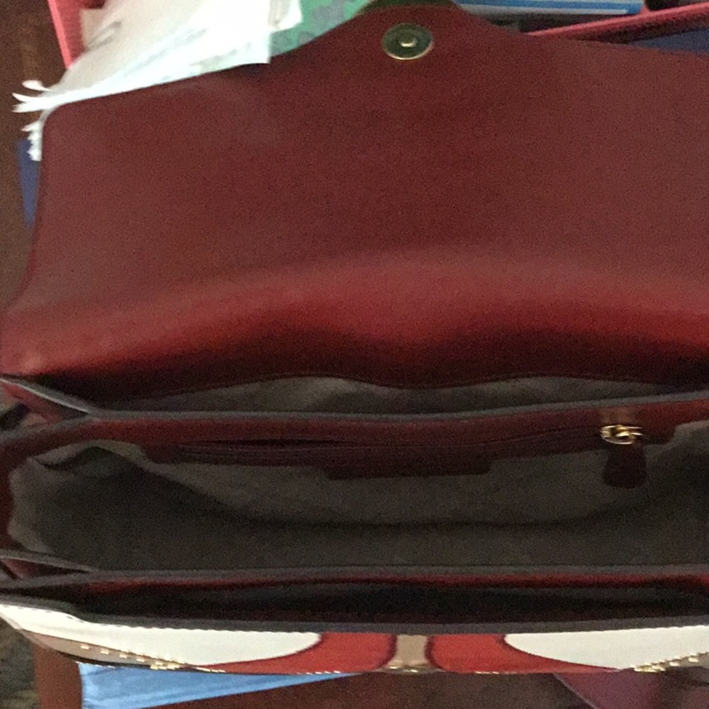 Handbag - Picture 5 of 10